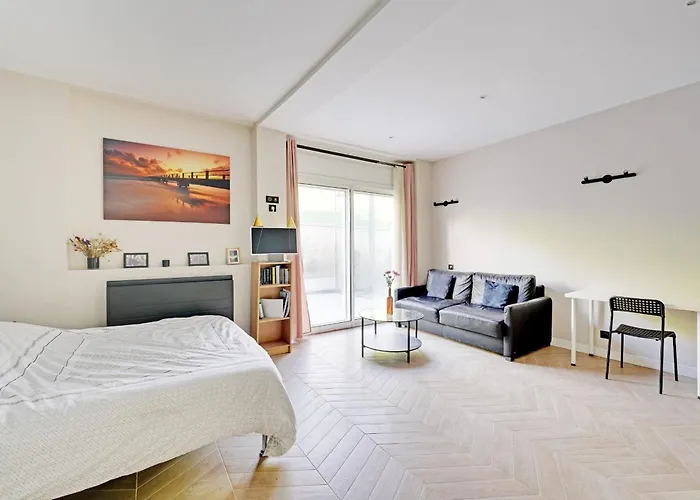 Apartman Bright And Quiet In *